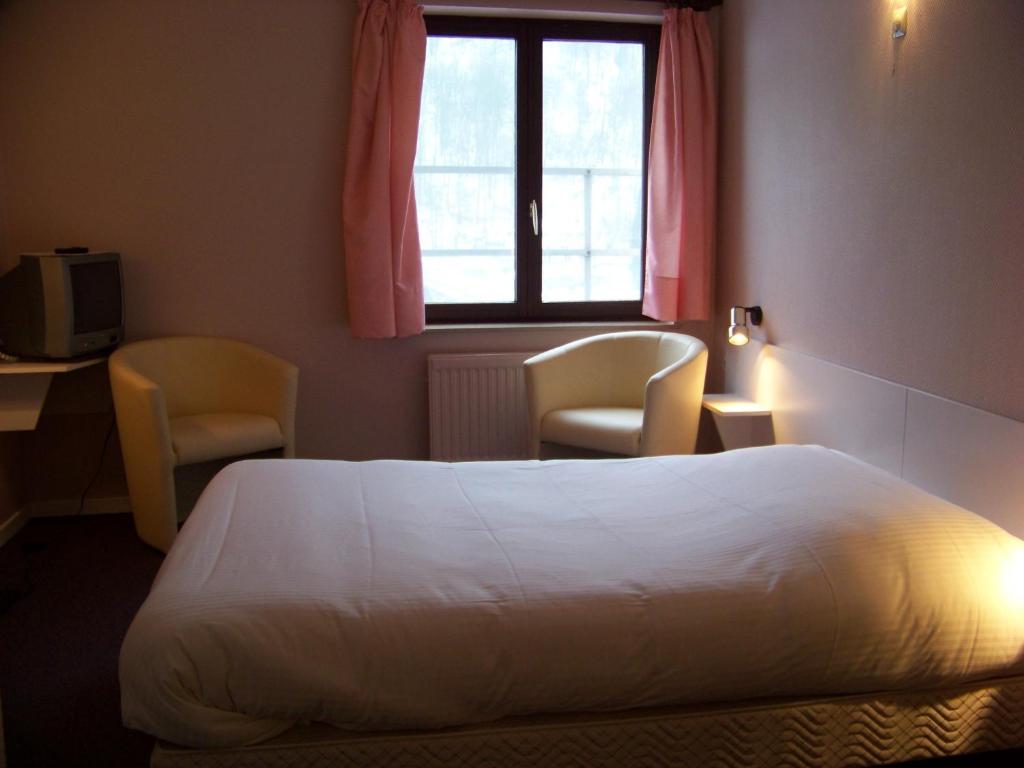 Auberge Le Vieux Moulin Bouillon Kamer foto