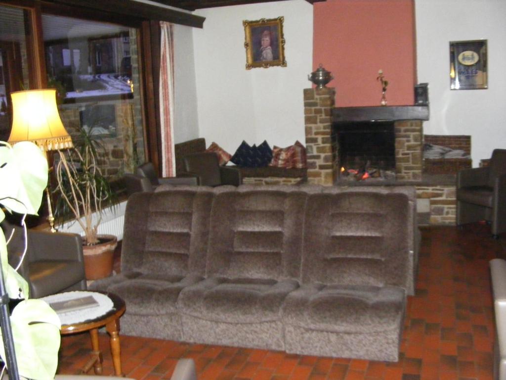 Auberge Le Vieux Moulin Bouillon Buitenkant foto