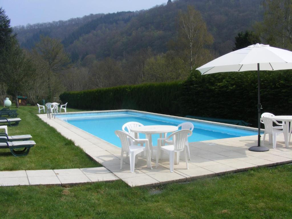 Auberge Le Vieux Moulin Bouillon Buitenkant foto